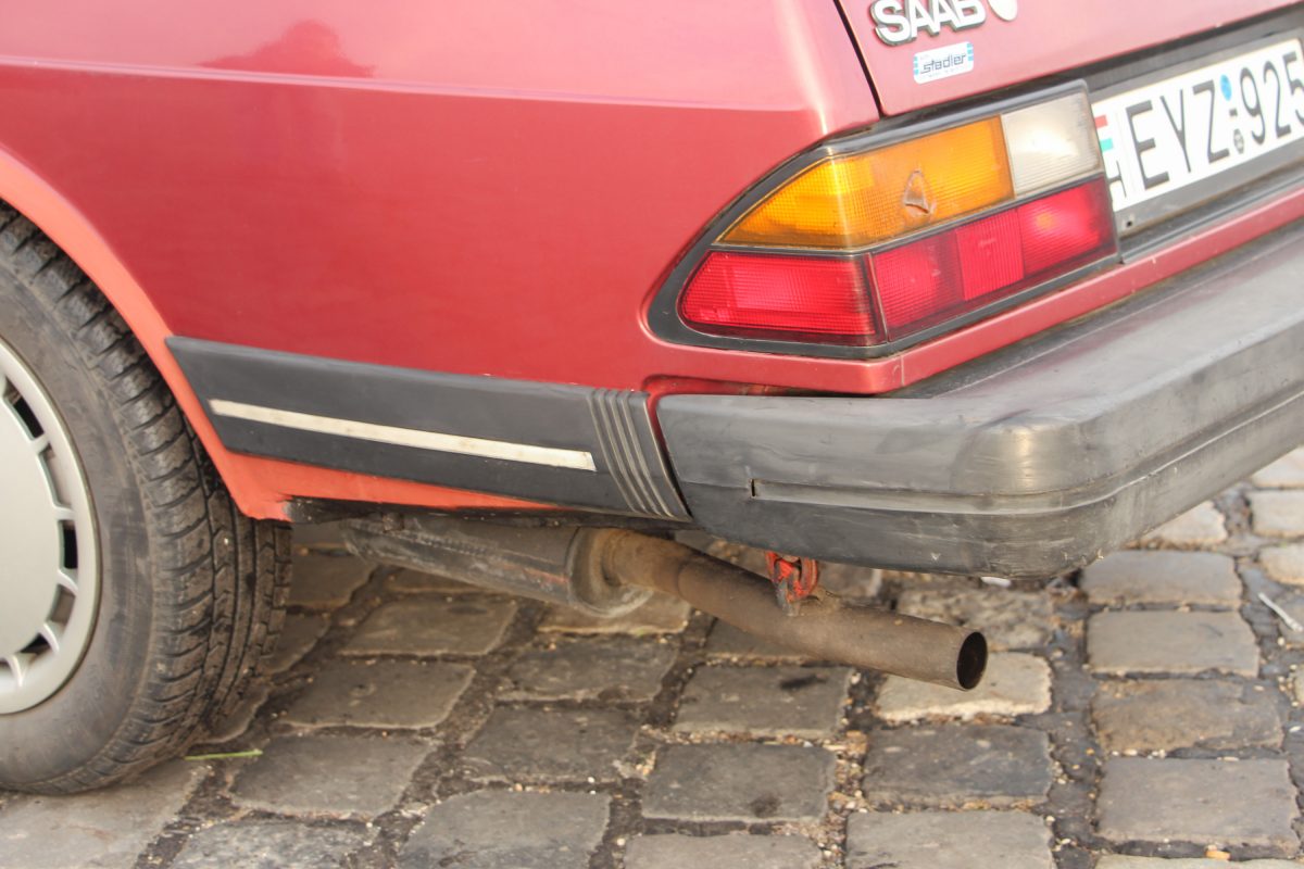 SAAB 900