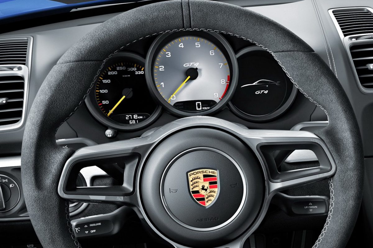 PORSCHE