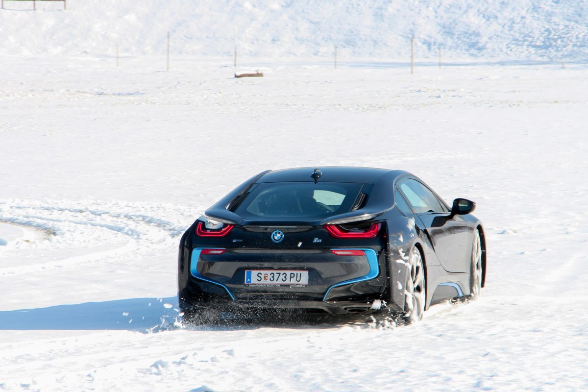 BMW I8