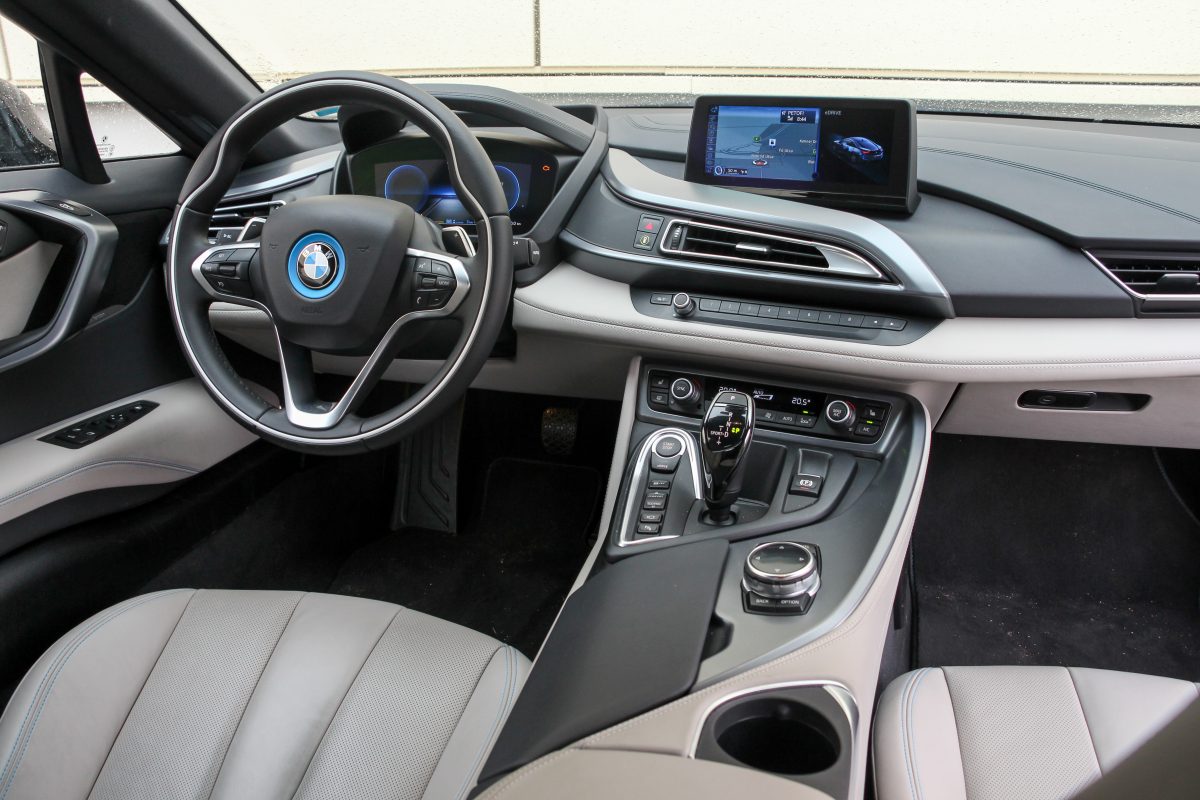 BMW I8