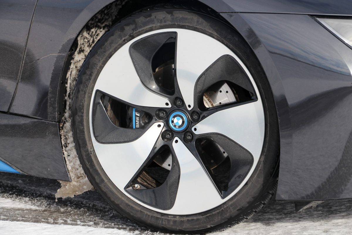 BMW I8