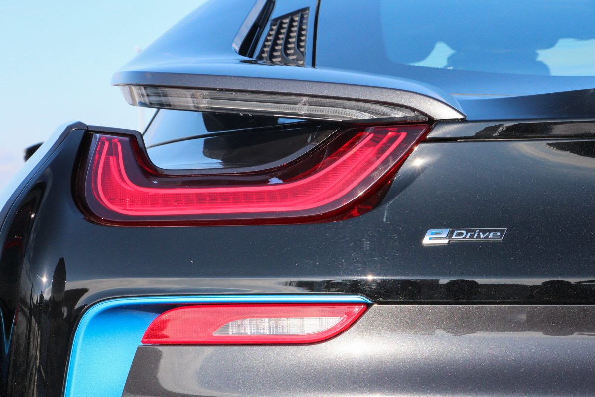 BMW I8