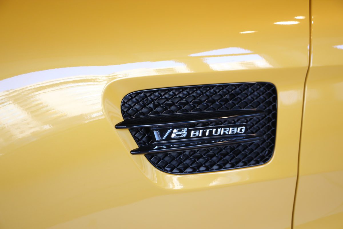 MERCEDES-BENZ