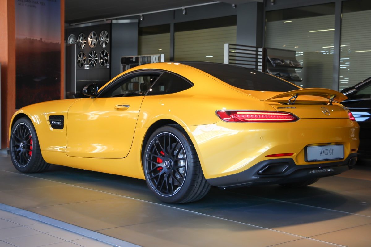 MERCEDES-BENZ