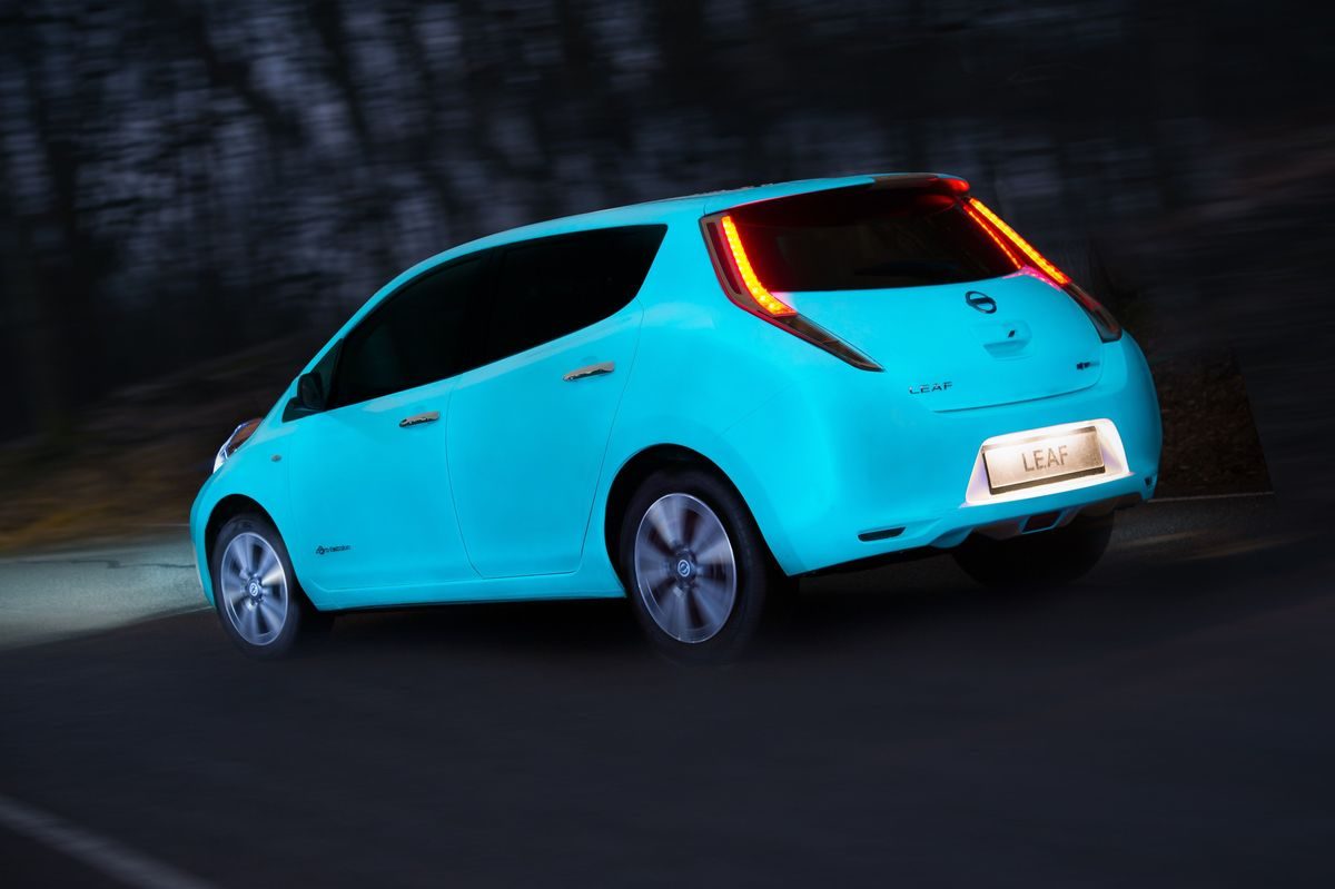 NISSAN LEAF