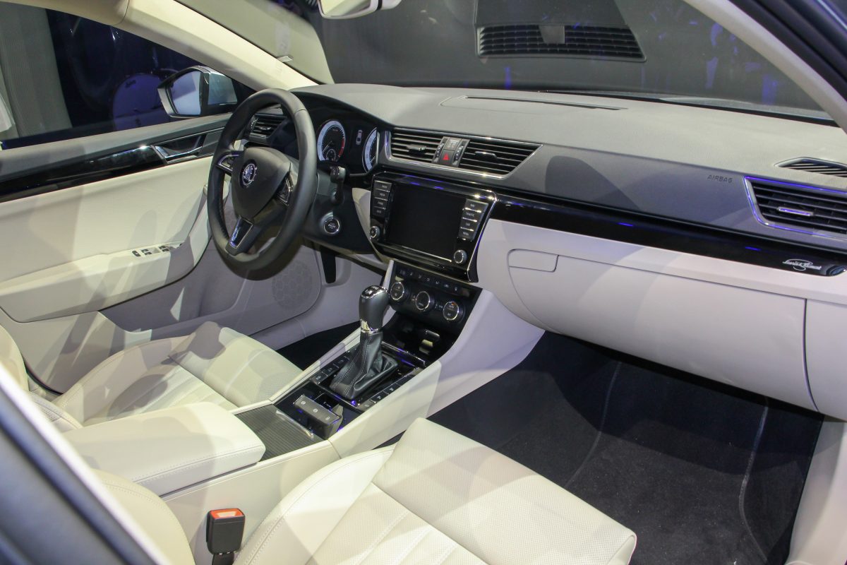 SKODA SUPERB