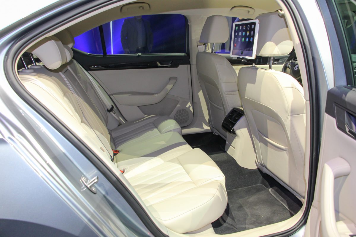 SKODA SUPERB