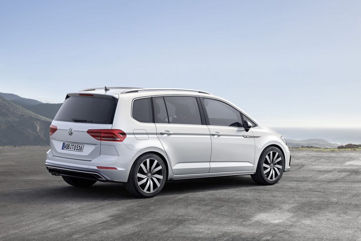 VOLKSWAGEN TOURAN