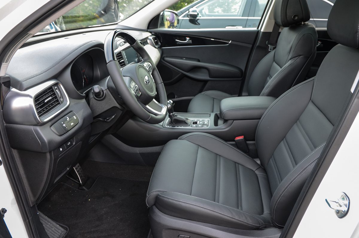 KIA SORENTO