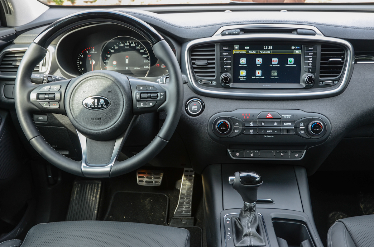 KIA SORENTO