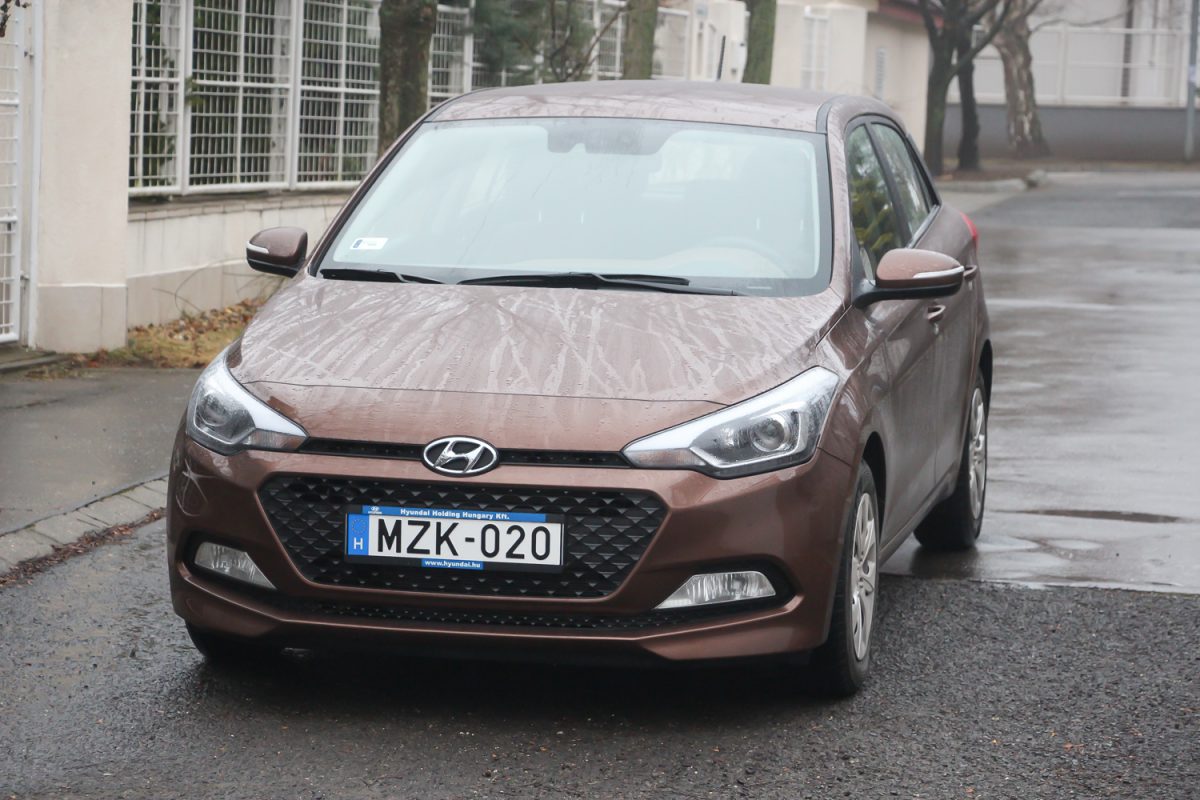 HYUNDAI