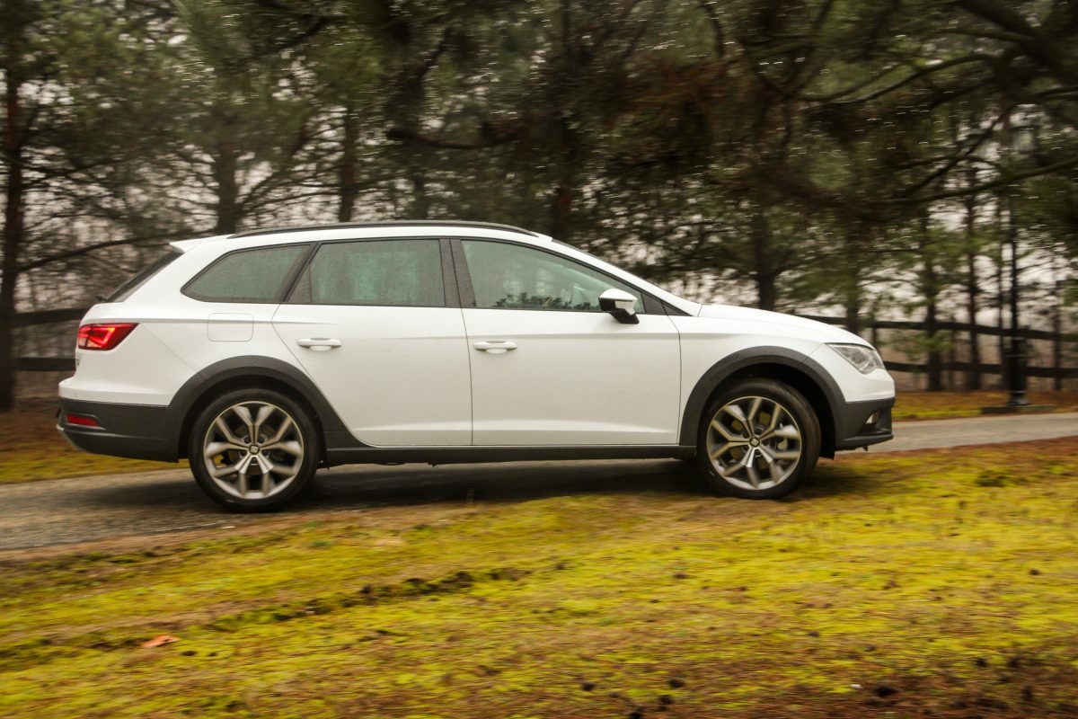 SEAT LEON