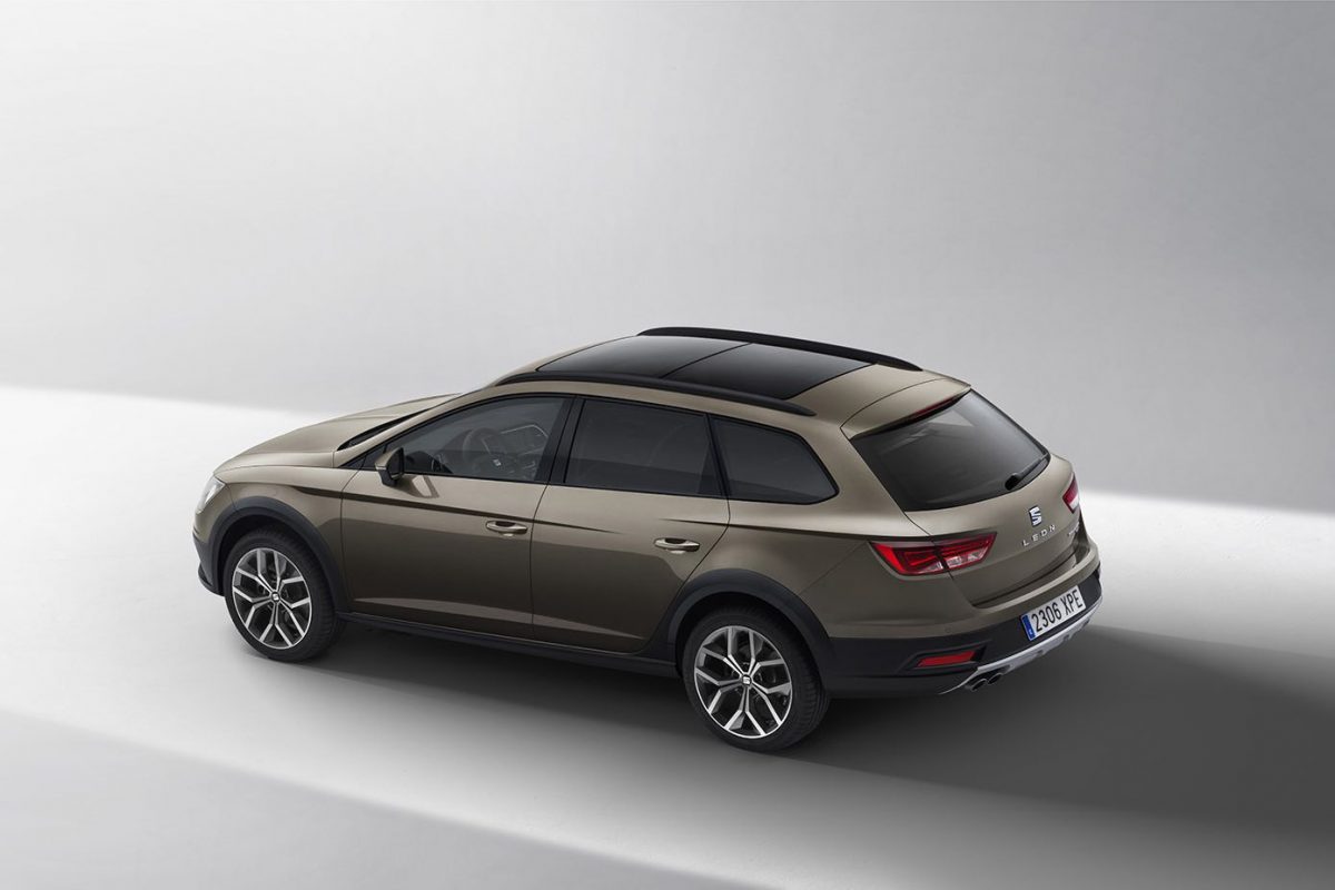 SEAT LEON