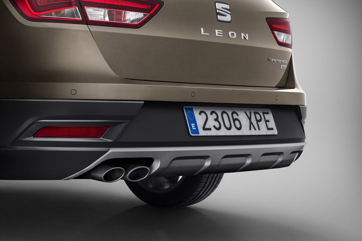 SEAT LEON