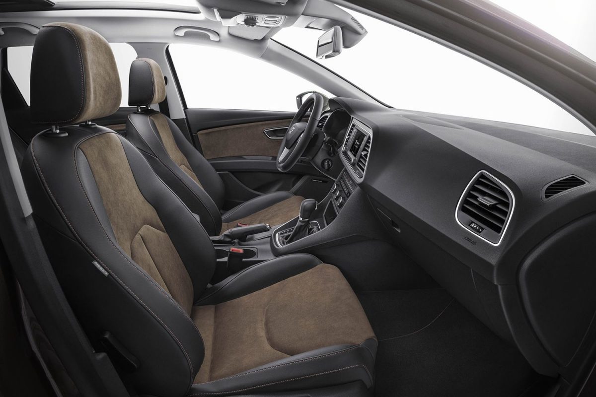 SEAT LEON