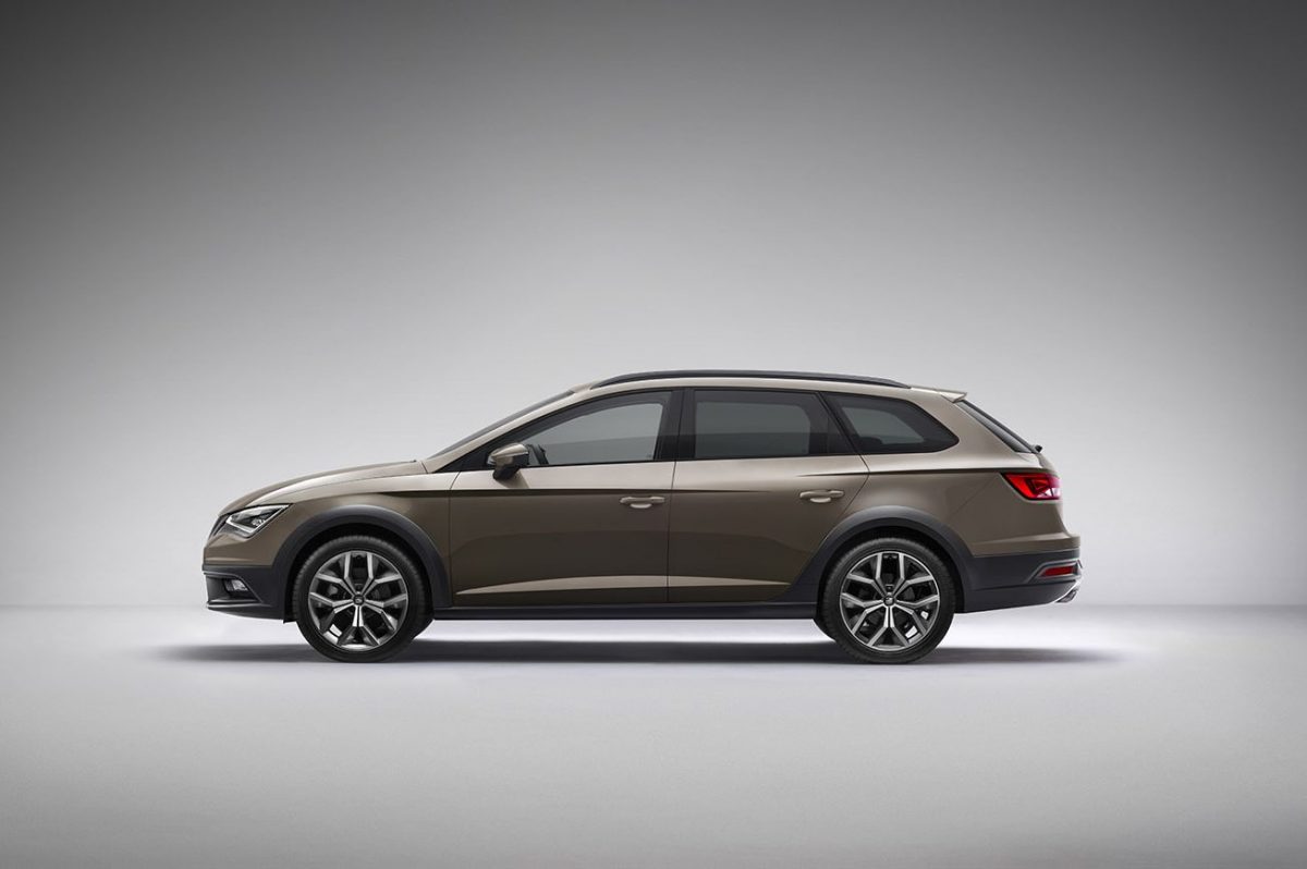 SEAT LEON
