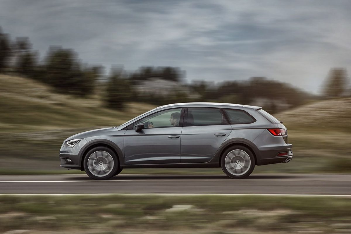 SEAT LEON