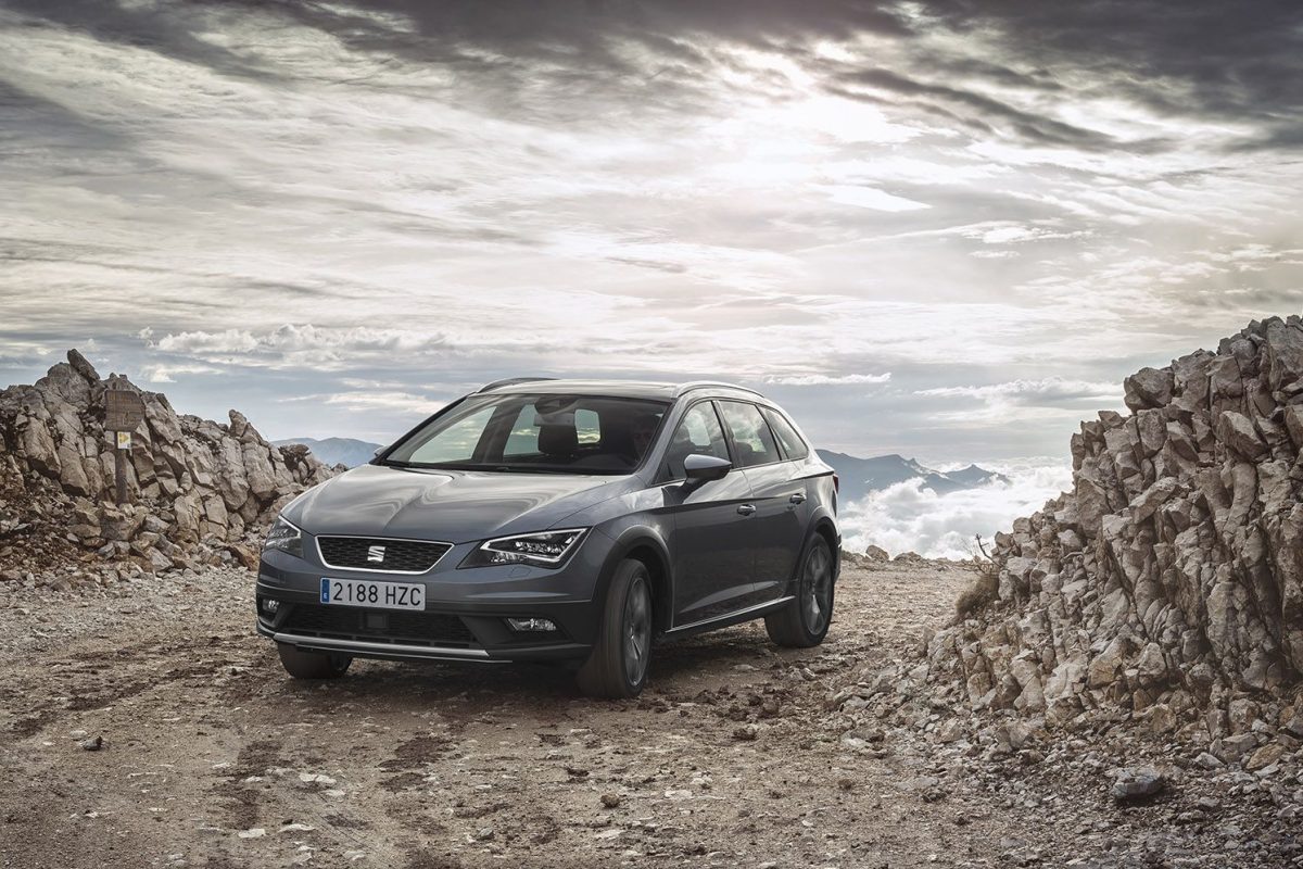 SEAT LEON