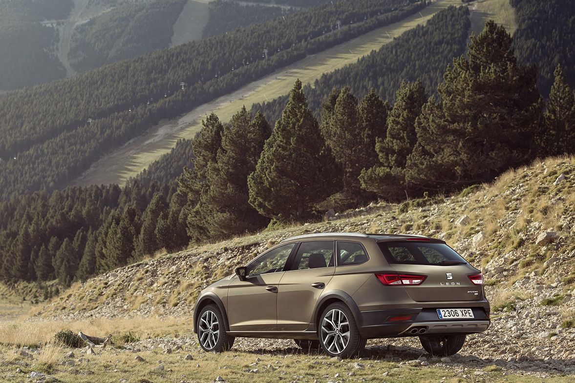SEAT LEON