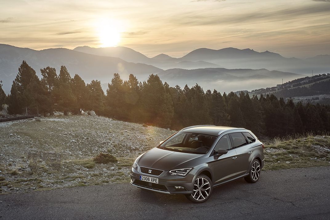 SEAT LEON