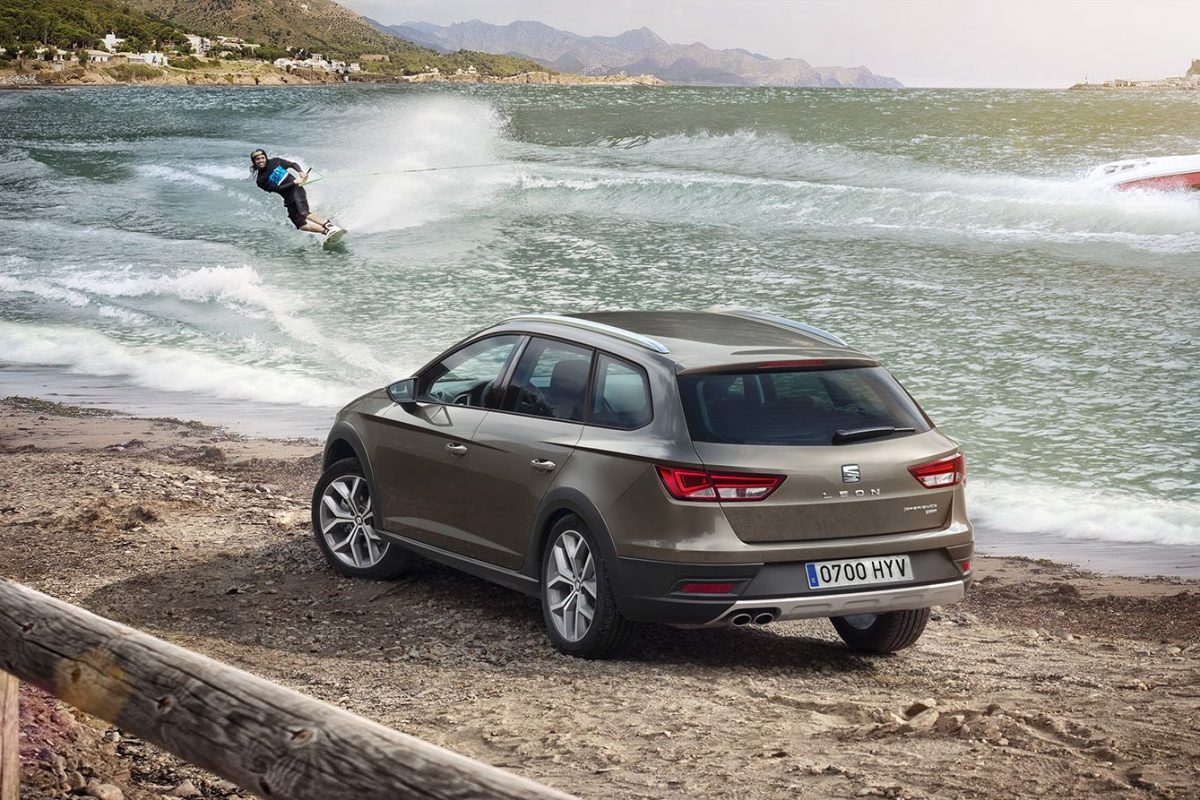 SEAT LEON