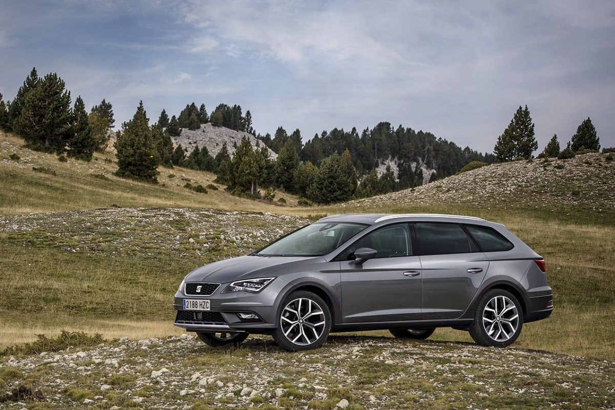 SEAT LEON