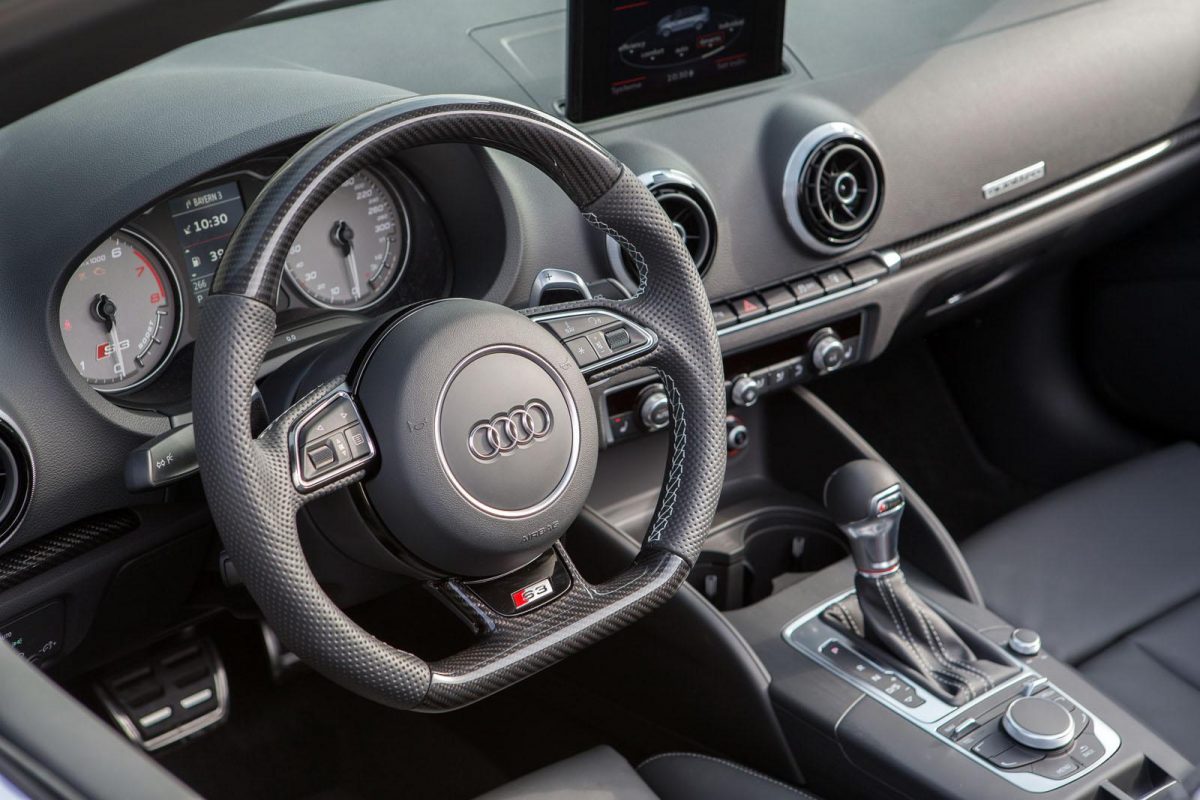 AUDI