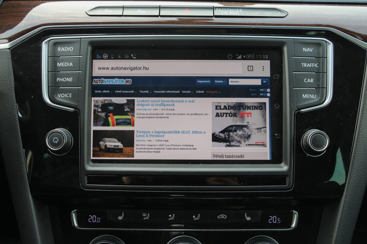 VOLKSWAGEN PASSAT