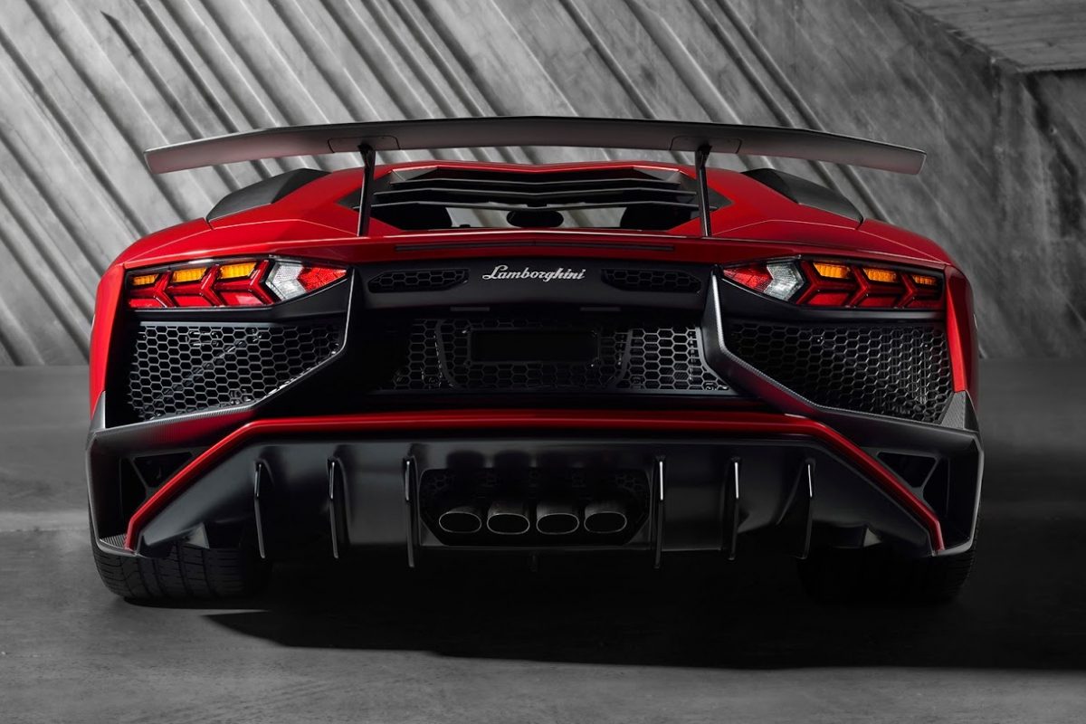 LAMBORGHINI