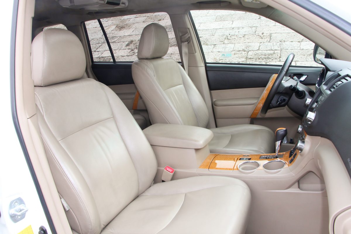 TOYOTA HIGHLANDER