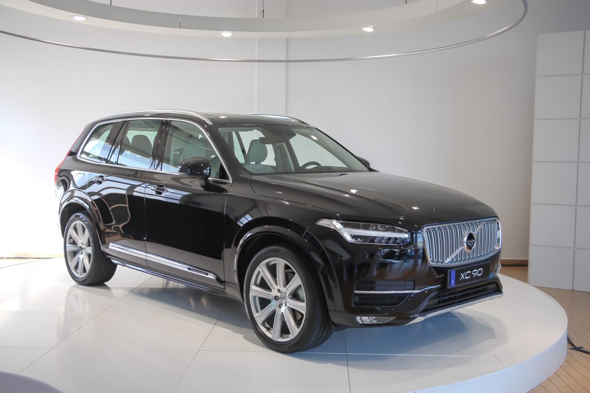 VOLVO