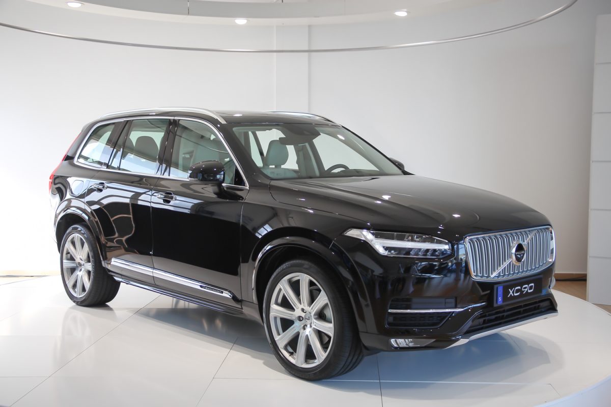 VOLVO