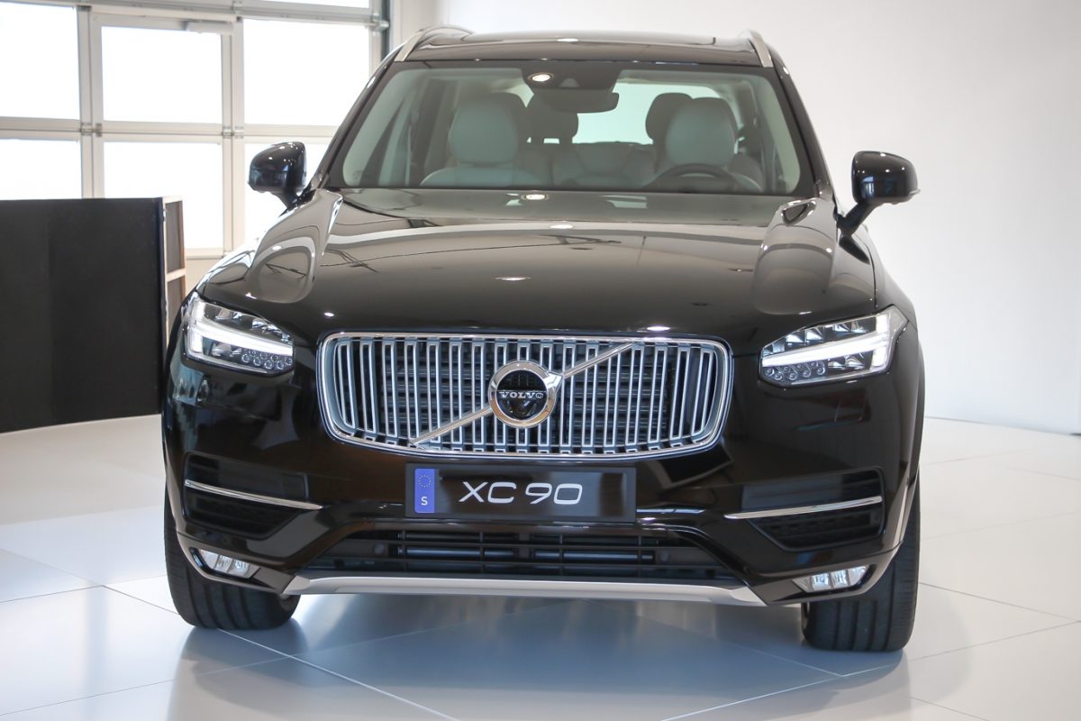 VOLVO