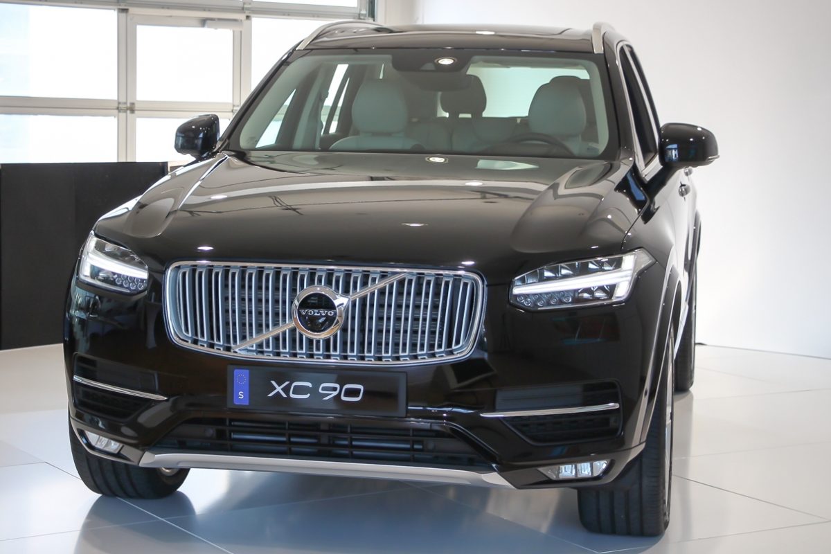 VOLVO