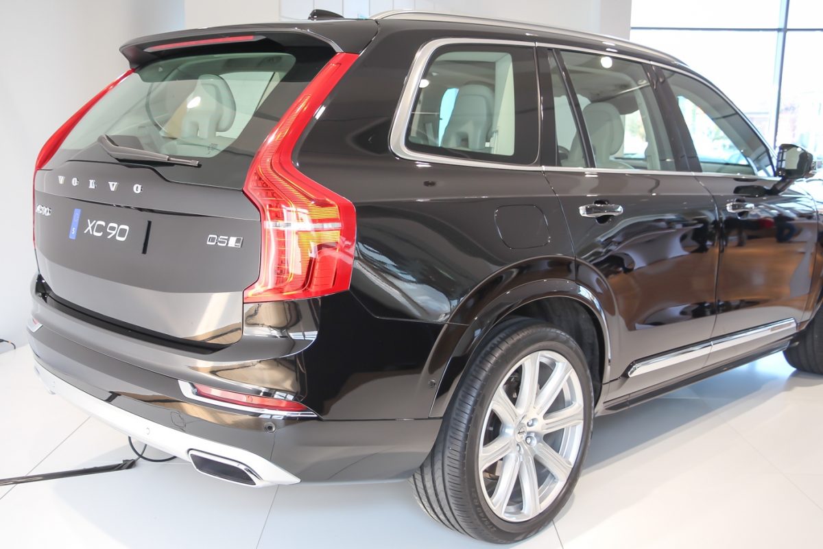 VOLVO