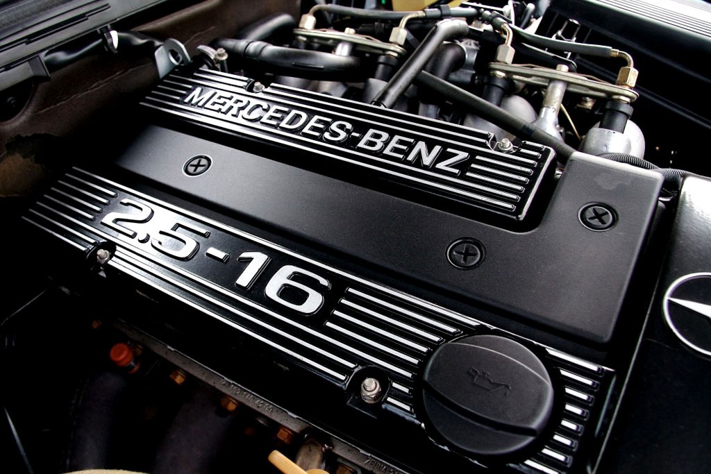 MERCEDES-BENZ