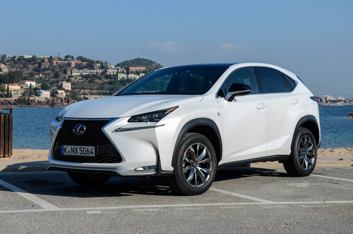 LEXUS
