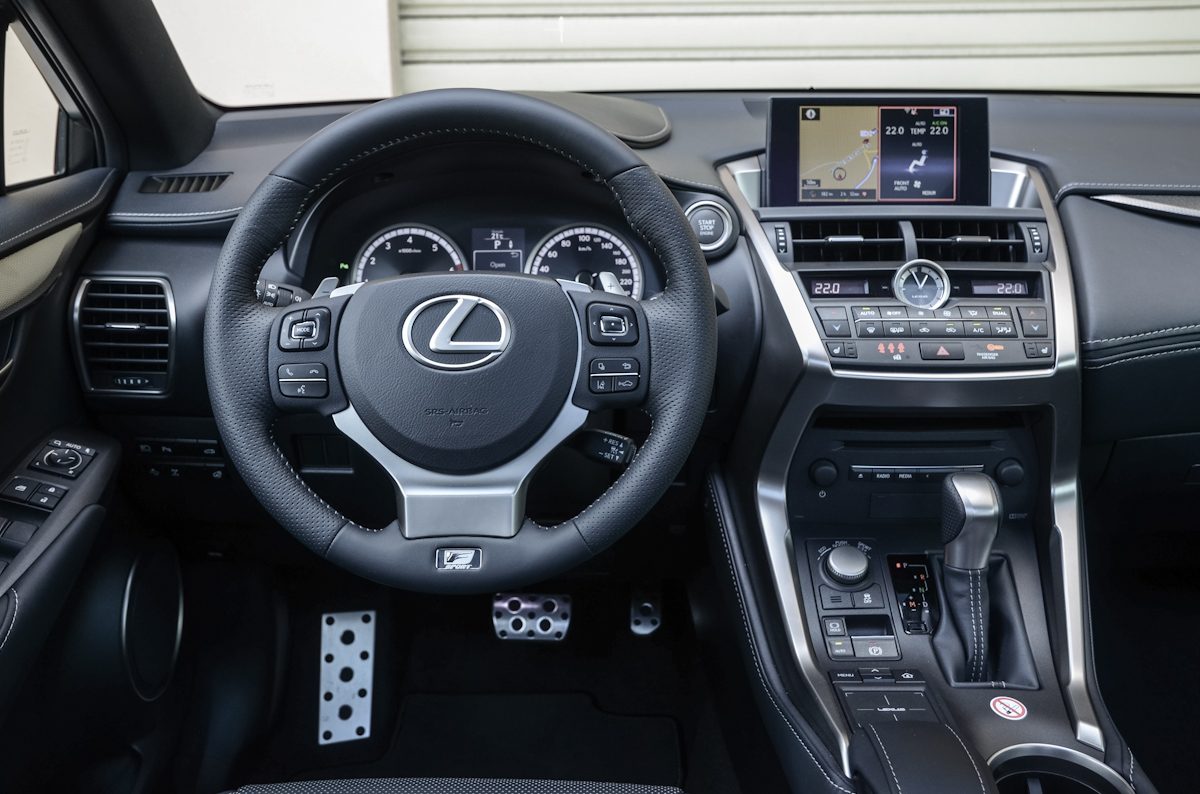 LEXUS