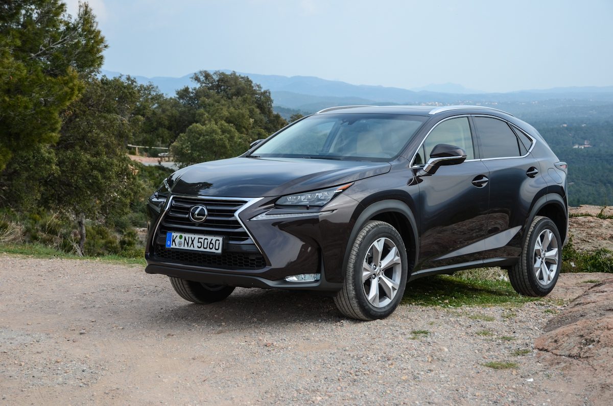 LEXUS