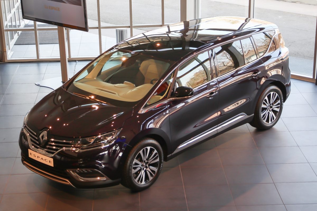 RENAULT
