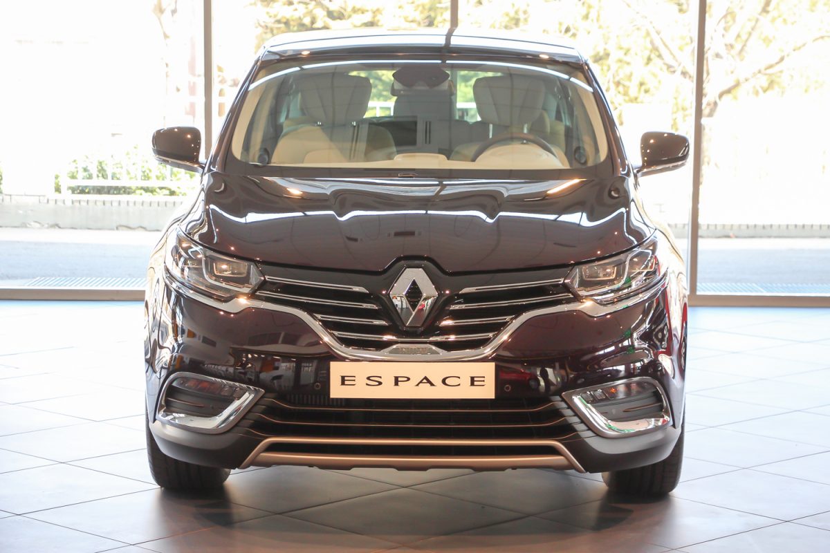 RENAULT