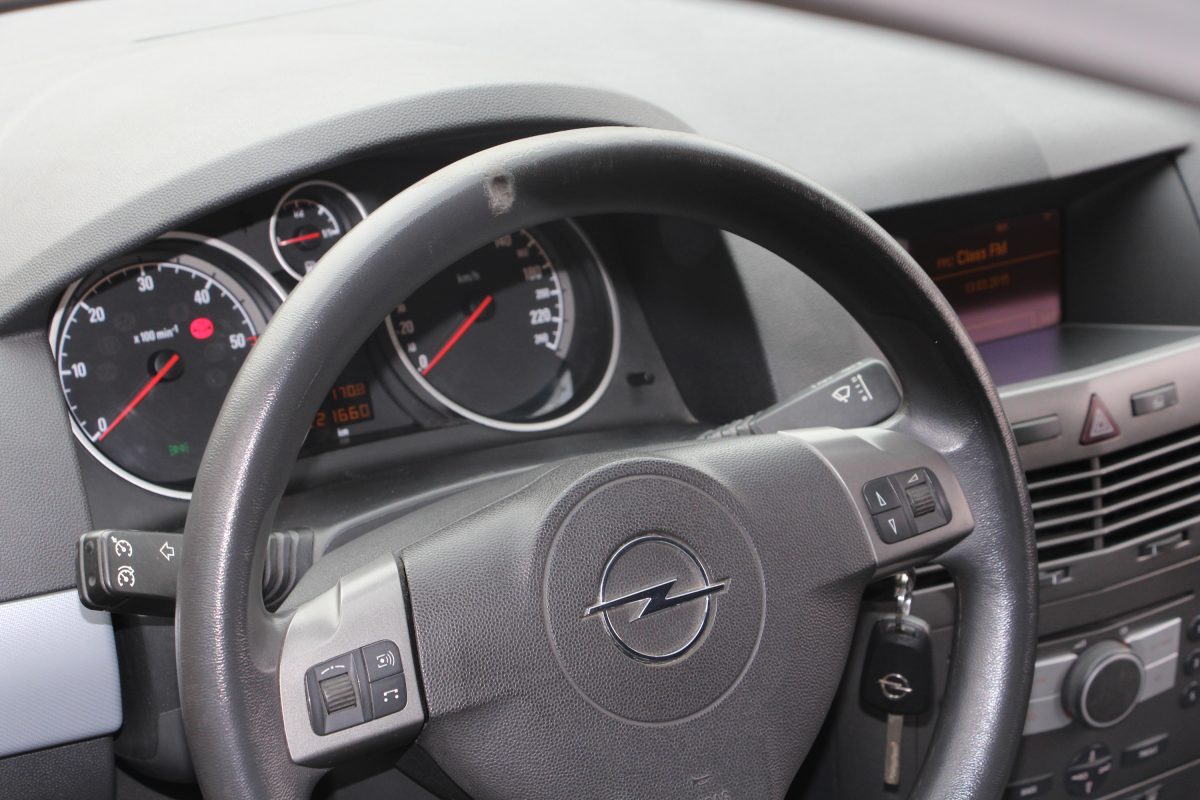 OPEL ASTRA H