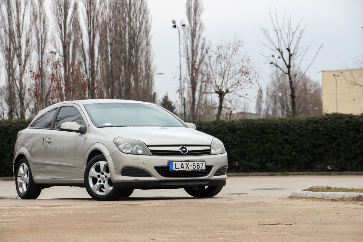 OPEL ASTRA H