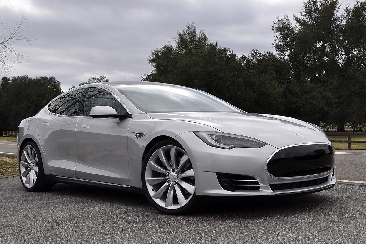 TESLA MODEL S