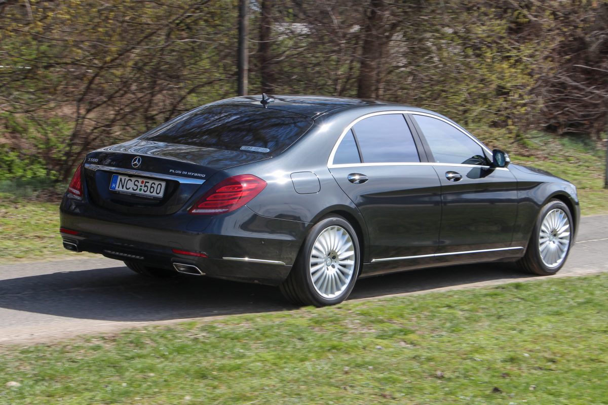 MERCEDES-BENZ