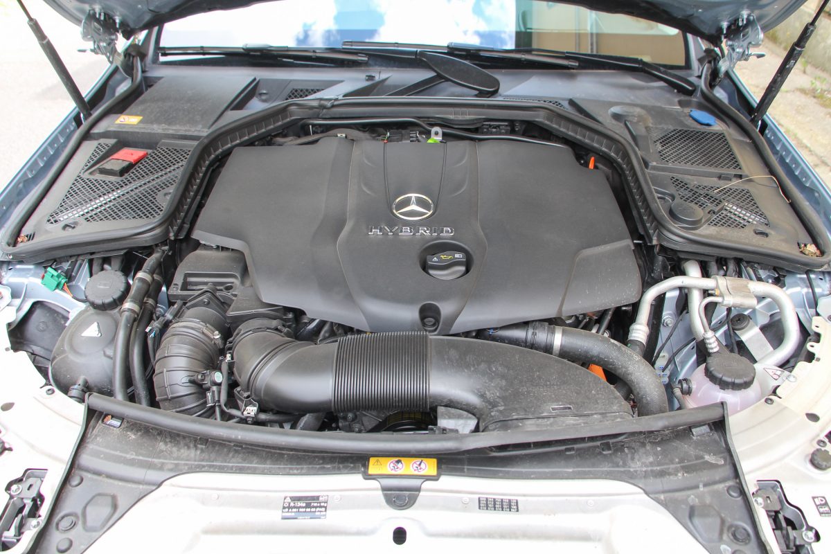 MERCEDES-BENZ