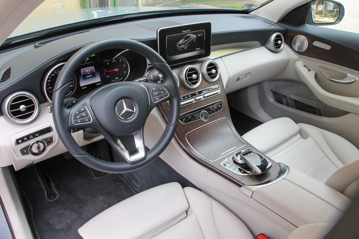 MERCEDES-BENZ