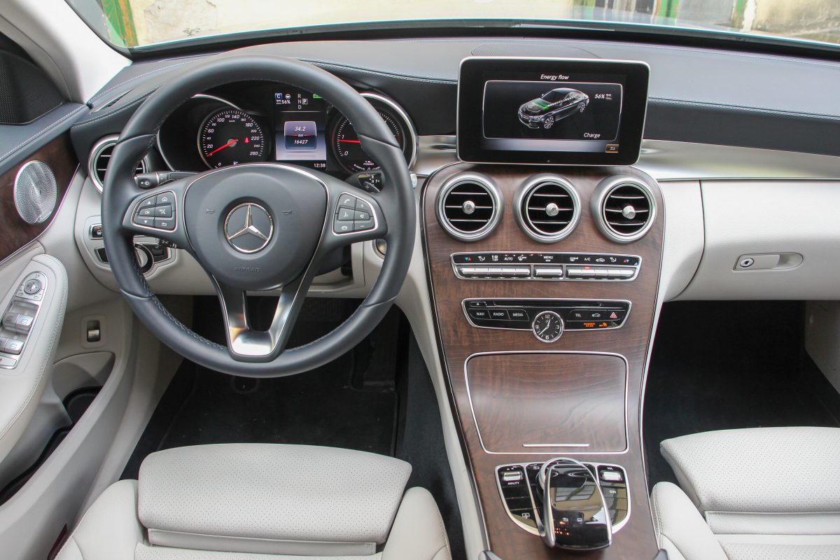 MERCEDES-BENZ