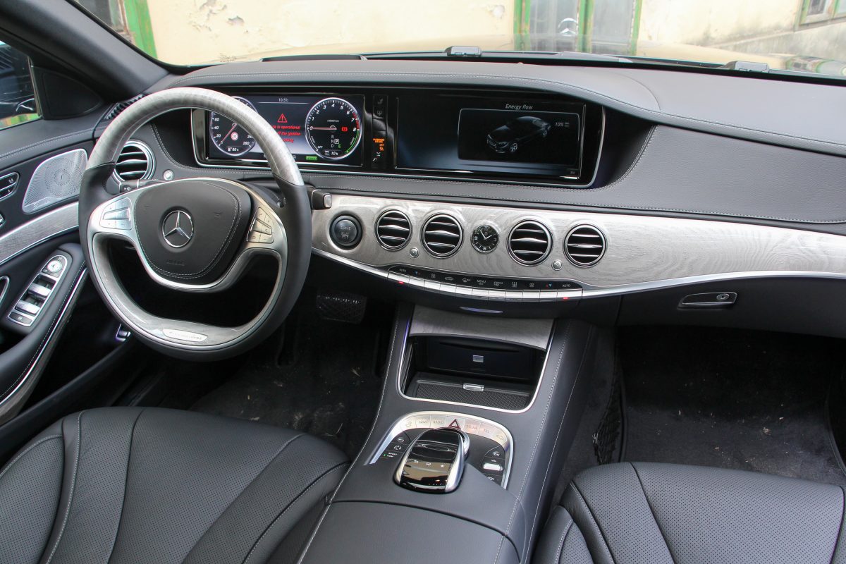 MERCEDES-BENZ