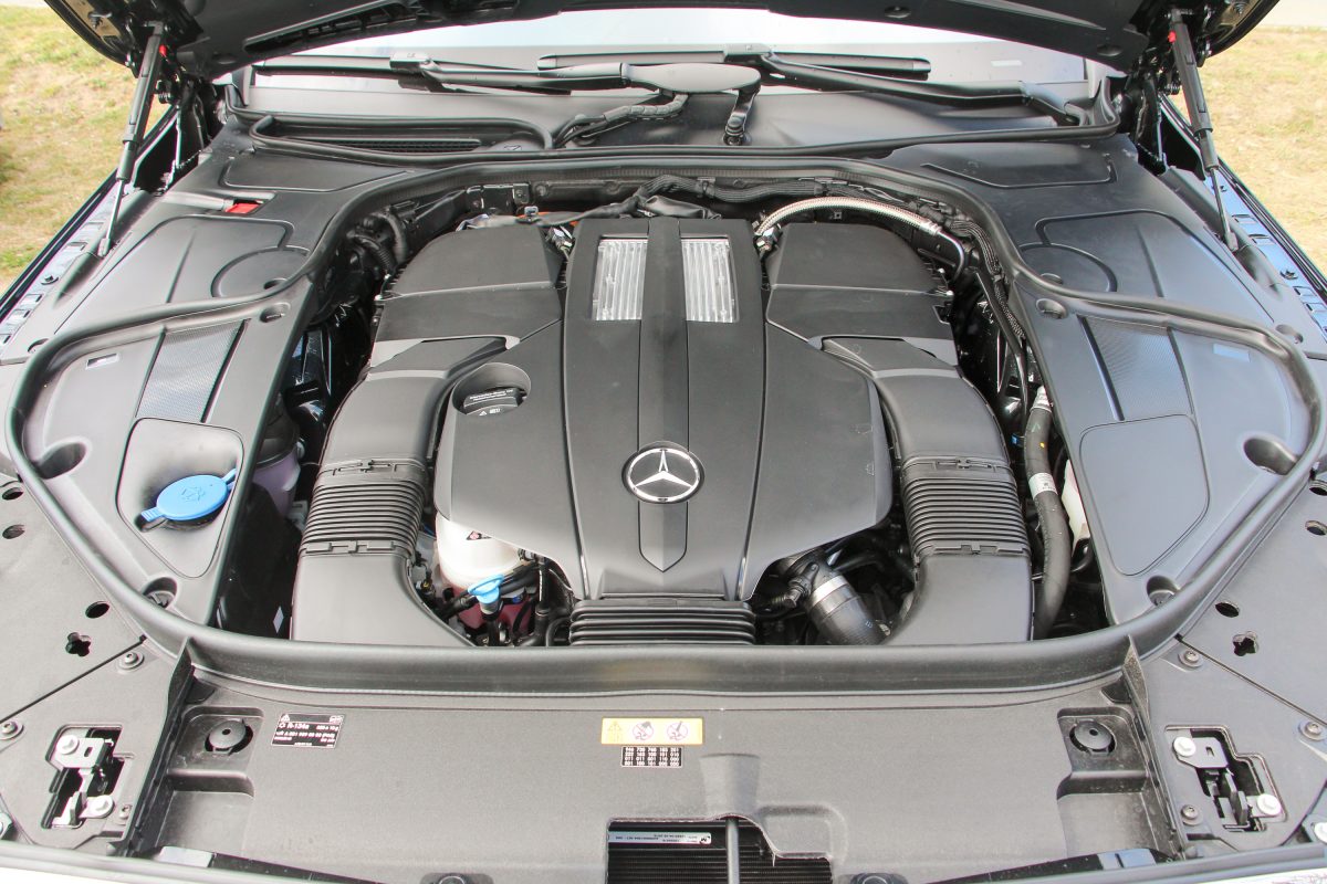 MERCEDES-BENZ